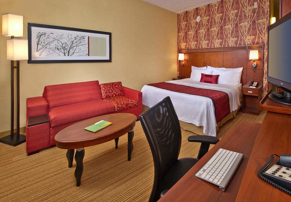 Courtyard Philadelphia Willow Grove Buitenkant foto